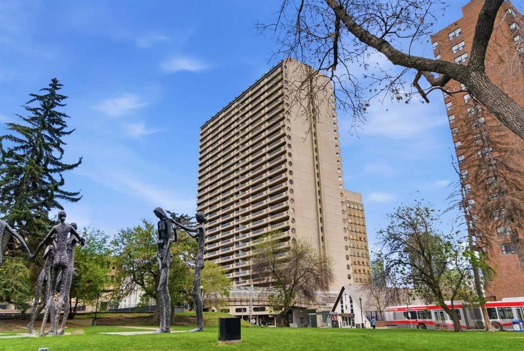 0-bed Apartment for sale at 2008, 221 6 Avenue SE, Calgary