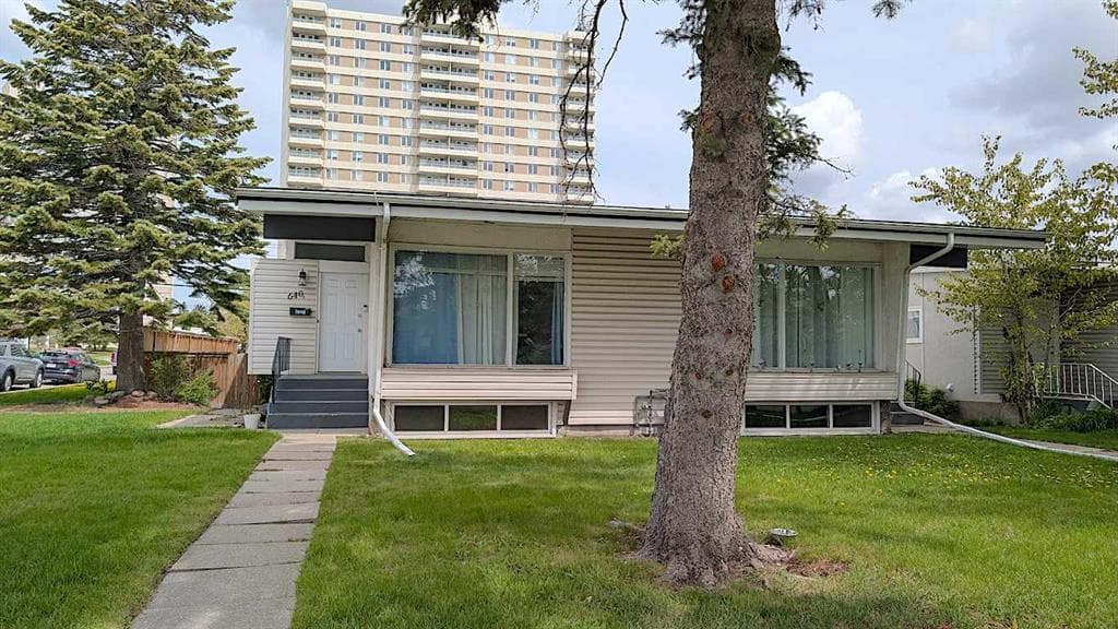 8-bed Duplex for sale at 640 648 68 Avenue SW, Calgary
