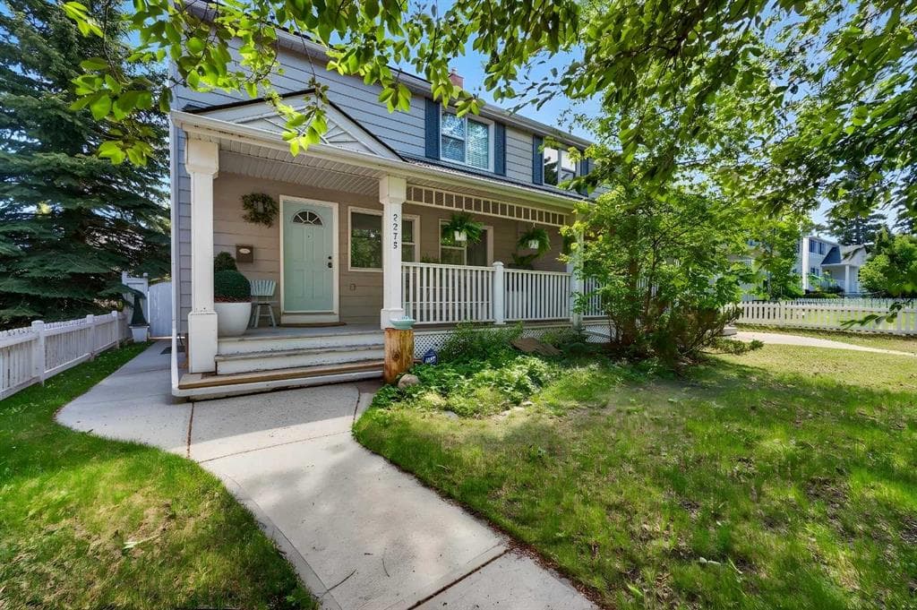 3-bed Semi-detached for sale at 2275 Flanders Avenue SW, Calgary