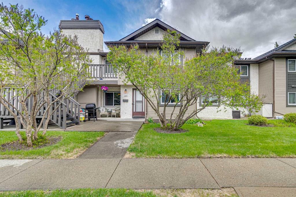 2-bed Townhouse for sale at 145 Cedar Springs Gardens SW, Calgary
