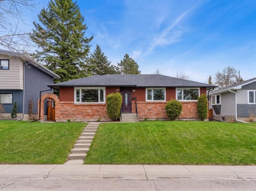 7-bed Detached for sale at 4824 Claret Street NW, Calgary