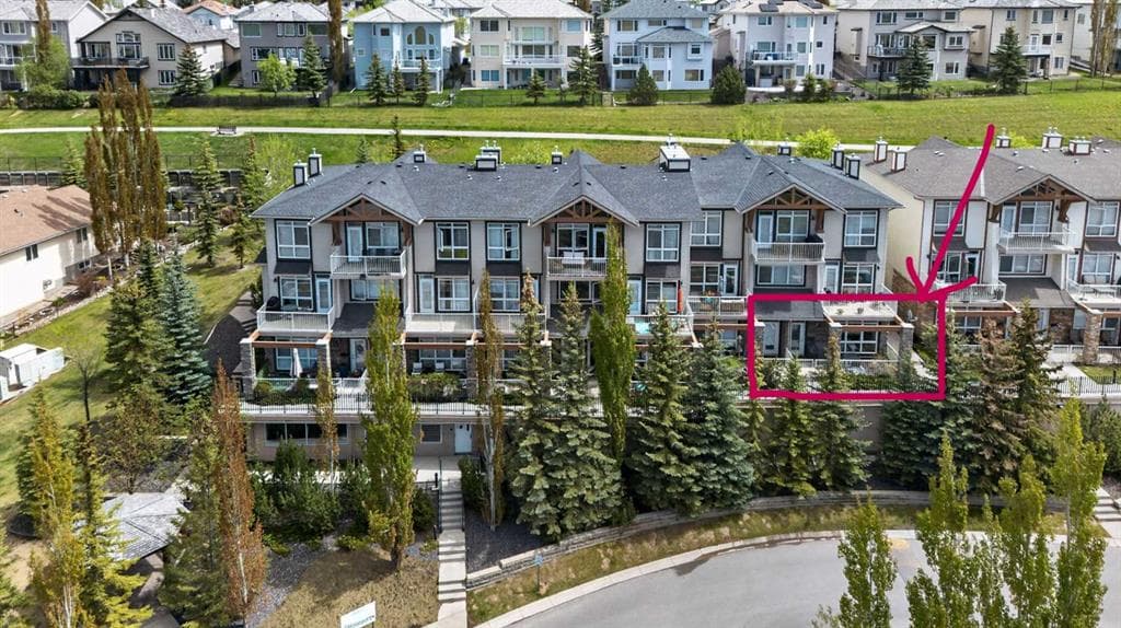 1-bed Townhouse for sale at 6, 108 Rockyledge View NW, Calgary
