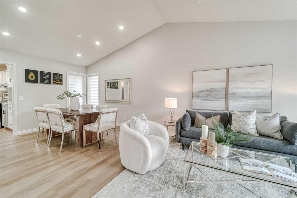 4-bed Detached for sale at 8286 Edgebrook Drive NW, Calgary