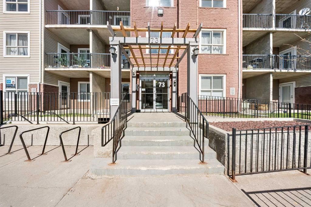 1-bed Apartment for sale at 3206, 73 Erin Woods Court SE, Calgary