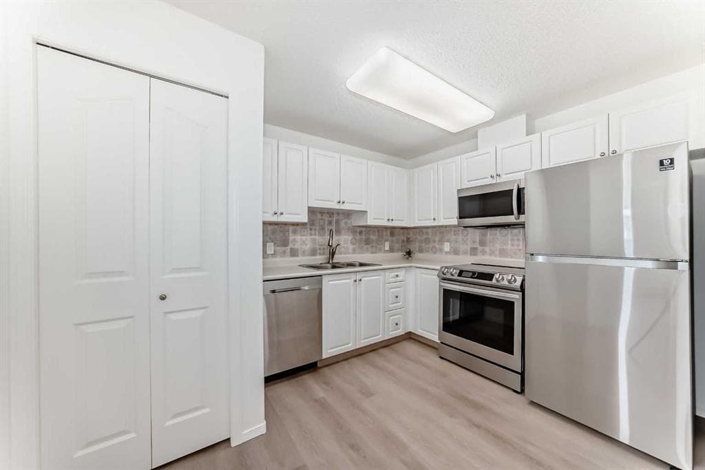2-bed Apartment for sale at 412, 5000 Somervale Court SW, Calgary