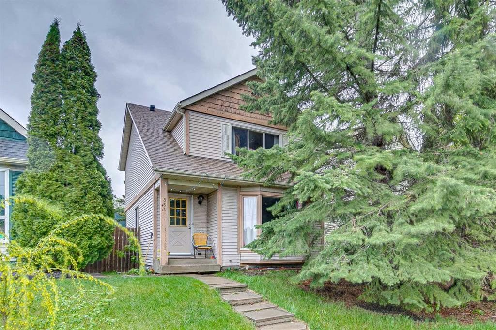 4-bed Detached for sale at 864 Queensland Drive SE, Calgary