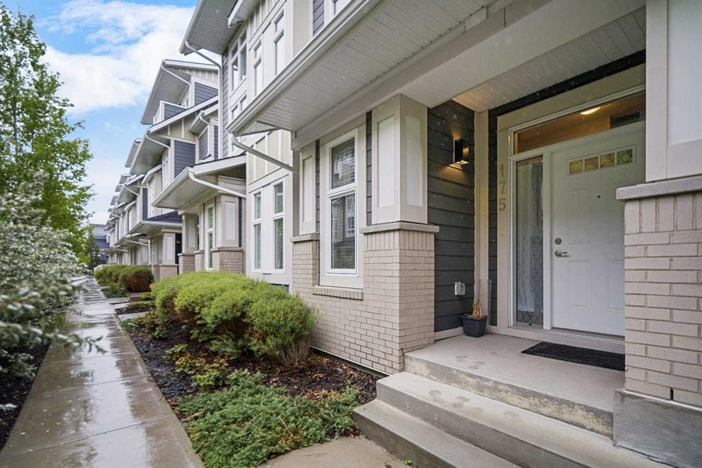2-bed Townhouse for sale at 175 Silverado Plains Park SW, Calgary