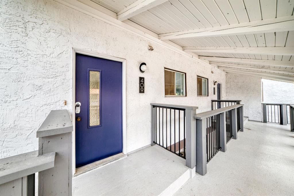 2-bed Townhouse for sale at 409, 2520 Palliser Drive SW, Calgary