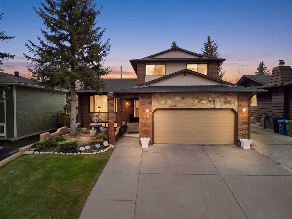 4-bed Detached for sale at 480 Berkley Crescent NW, Calgary