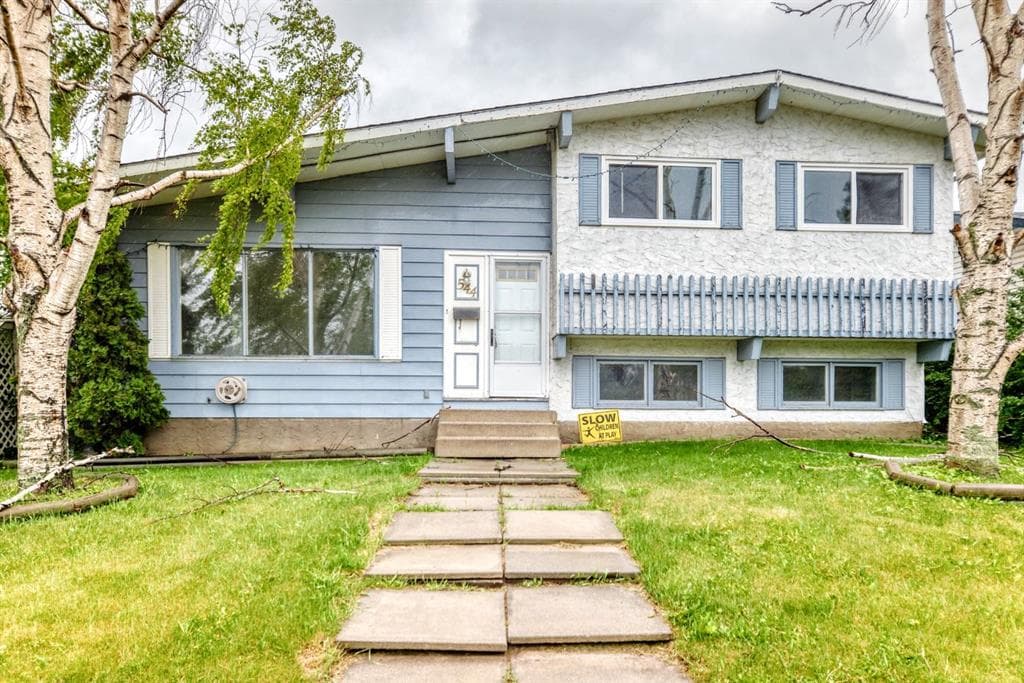 4-bed Detached for sale at 544 Penworth Way SE, Calgary