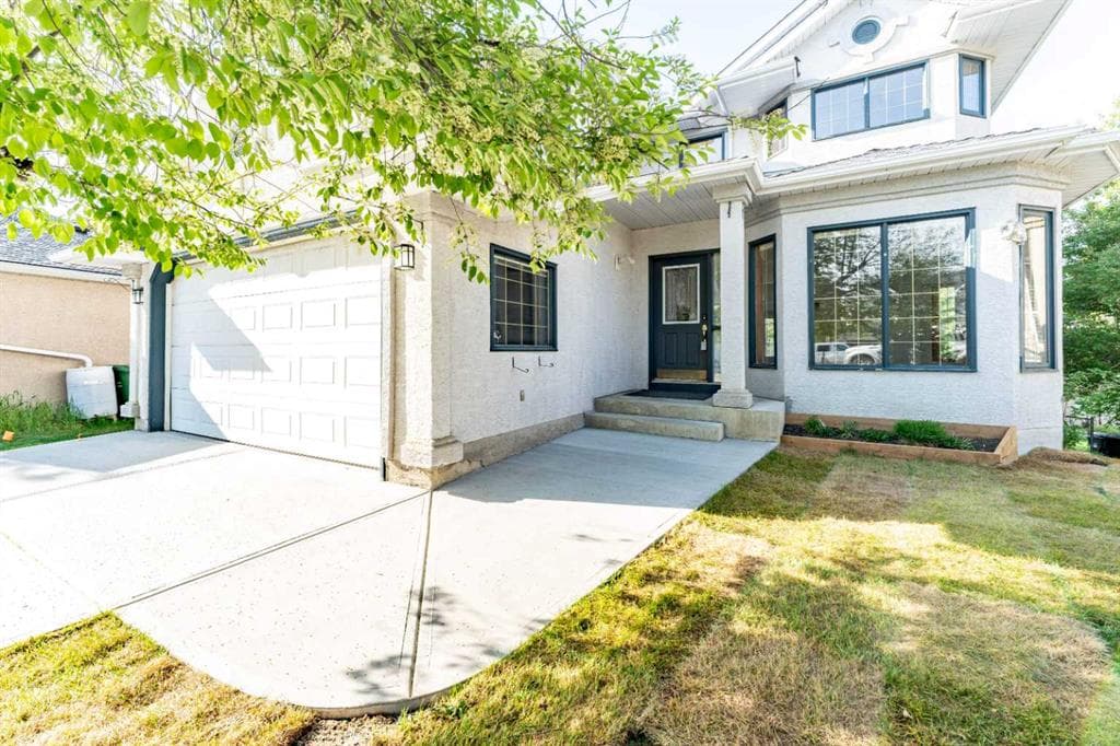 4-bed Detached for sale at 117 Evergreen Place SW, Calgary