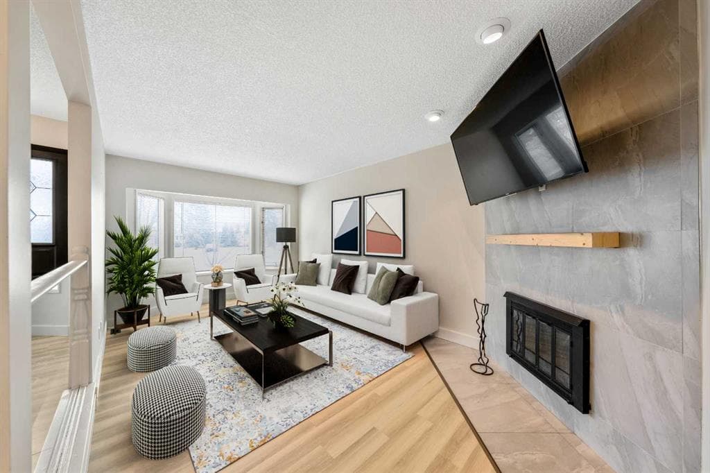5-bed Detached for sale at 100 Woodfield Green SW, Calgary