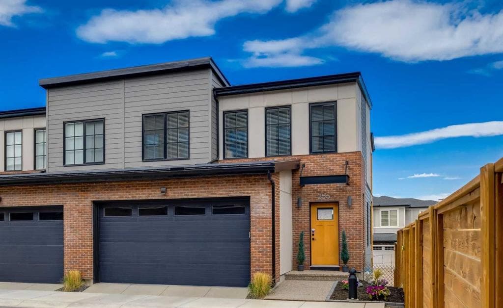 4-bed Townhouse for sale at 255, 7820 Spring Willow Drive SW, Calgary