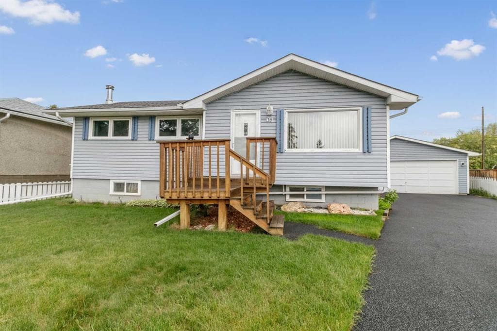 3-bed Detached for sale at 35 Beaupre Crescent, Calgary