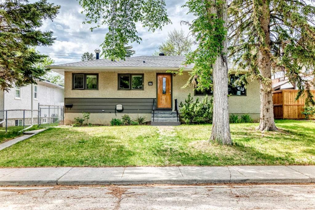 4-bed Detached for sale at 6441 18A Street SE, Calgary