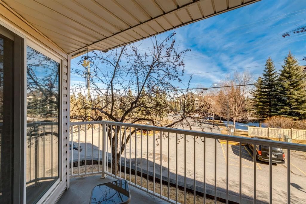 2-bed Apartment for sale at 101, 11 Somervale View SW, Calgary