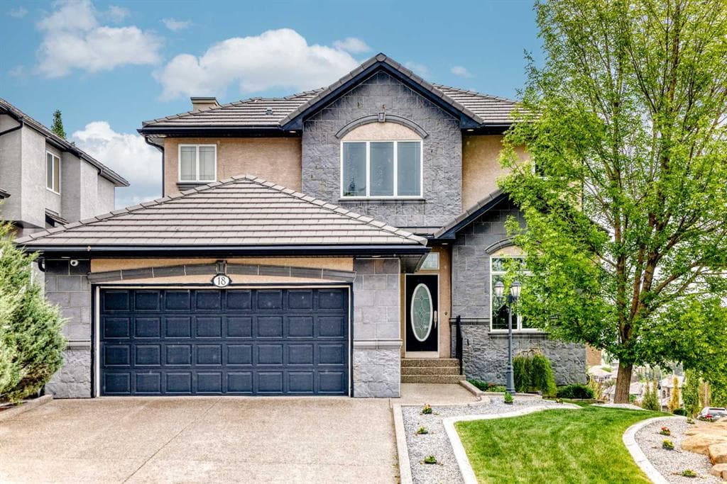 3-bed Detached for sale at 18 Royal Ridge Link NW, Calgary