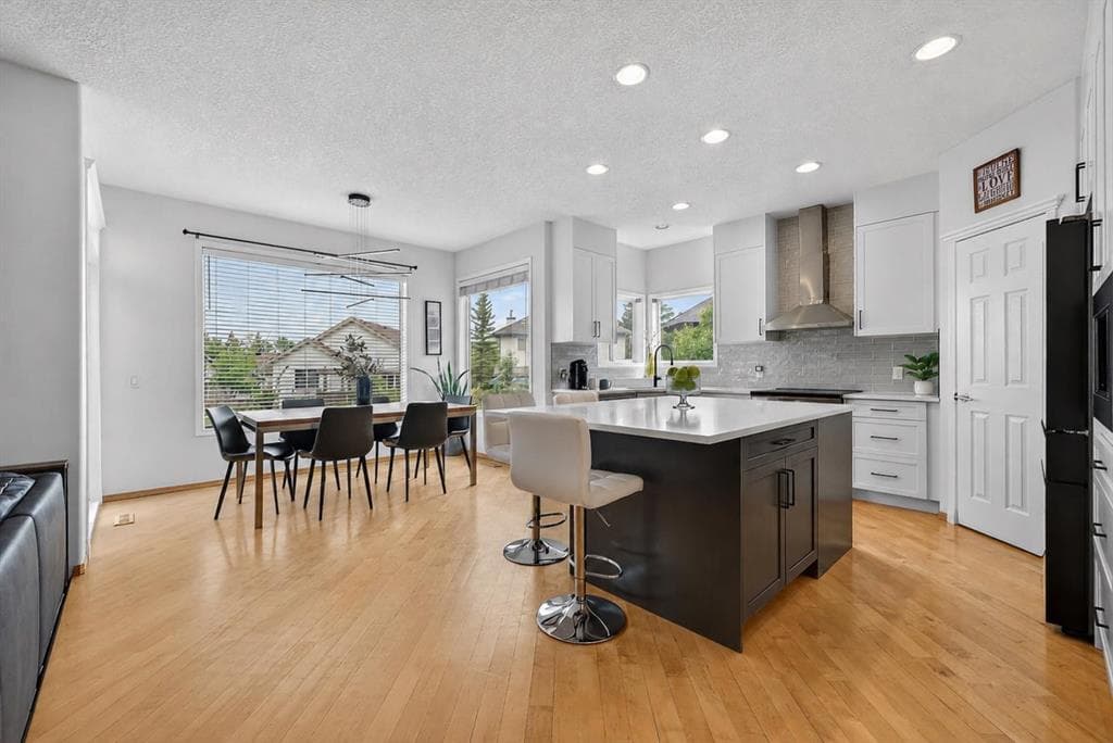 5-bed Detached for sale at 36 Somerside Bay SW, Calgary
