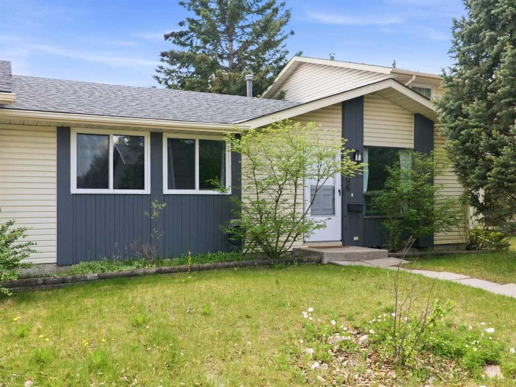 4-bed Townhouse for sale at 6506 Ranchview Drive NW, Calgary