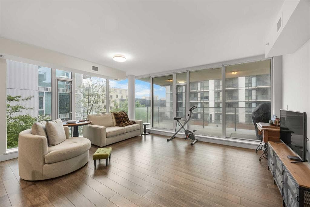 2-bed Apartment for sale at 301, 560 6 Avenue SE, Calgary
