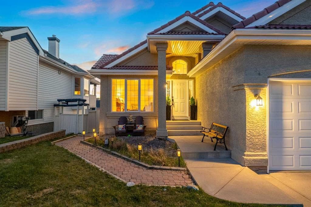 5-bed Detached for sale at 94 Edgebrook Heights NW, Calgary