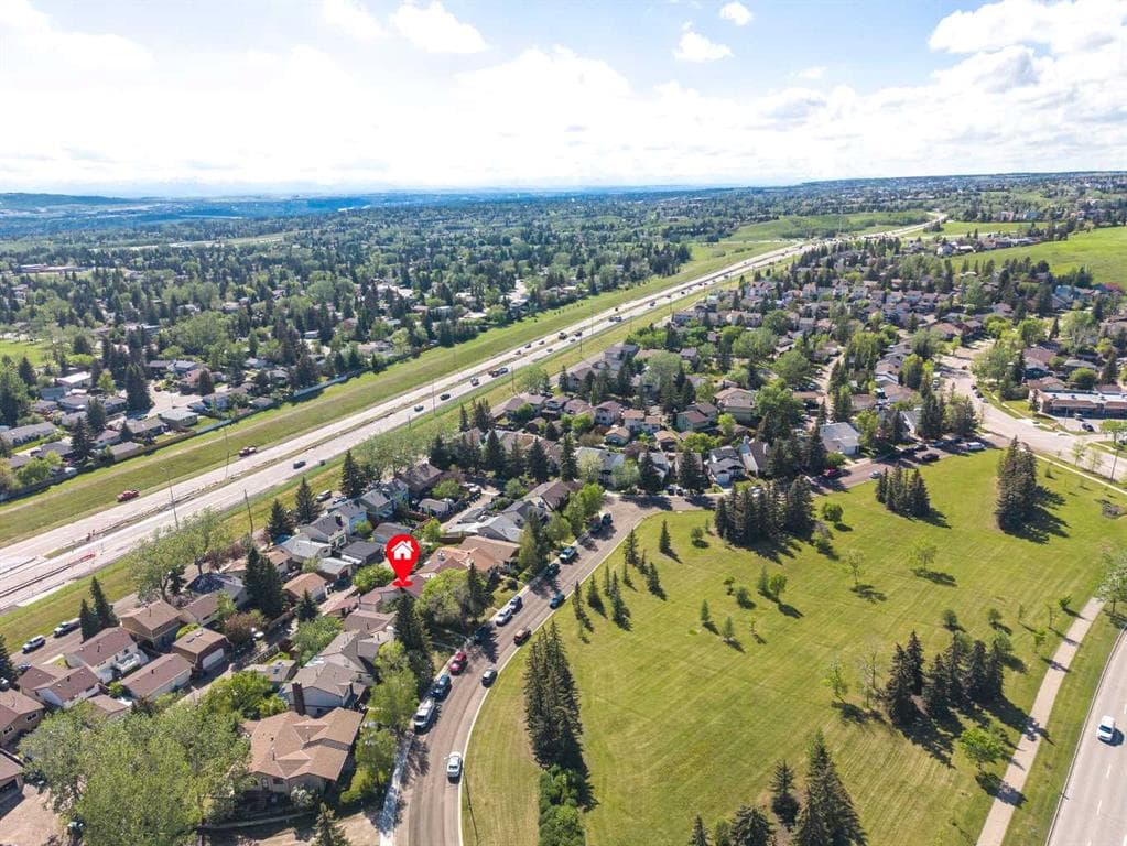 4-bed Detached for sale at 200 Edgedale Way NW, Calgary