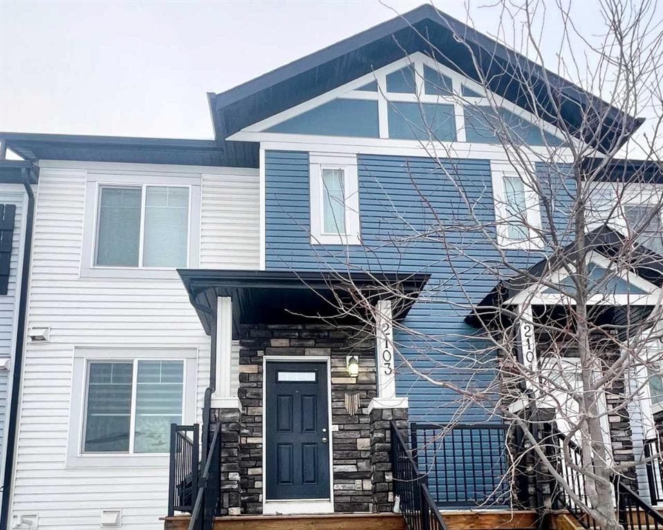 3-bed Townhouse for sale at 2103, 333 Taralake Way NE, Calgary