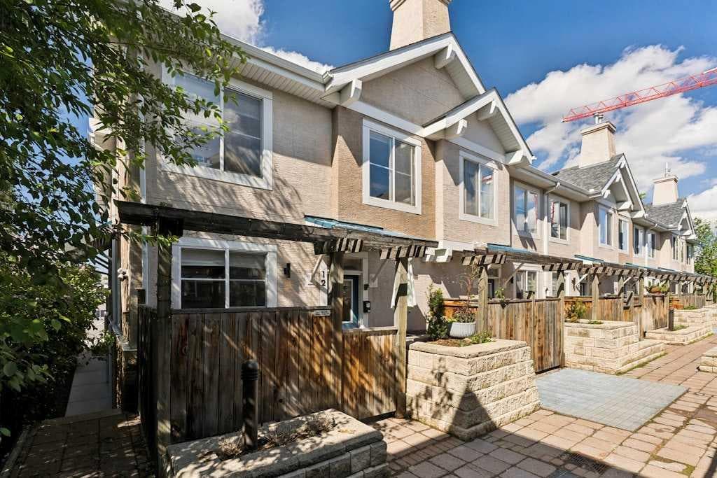 2-bed Townhouse for sale at 12, 2001 34 Avenue SW, Calgary