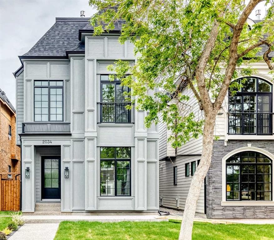 5-bed Detached for sale at 2034 52 Avenue SW, Calgary