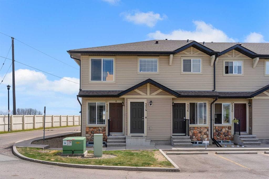 2-bed Townhouse for sale at 312 Saddlebrook Point NE, Calgary