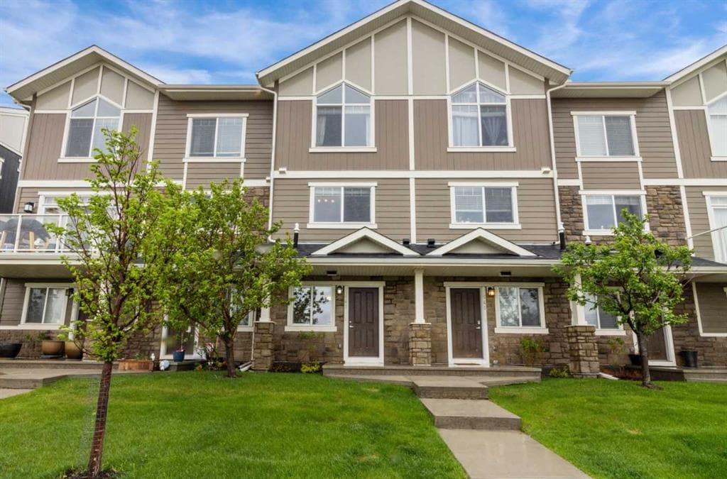 2-bed Townhouse for sale at 1543 Symons Valley Parkway NW, Calgary