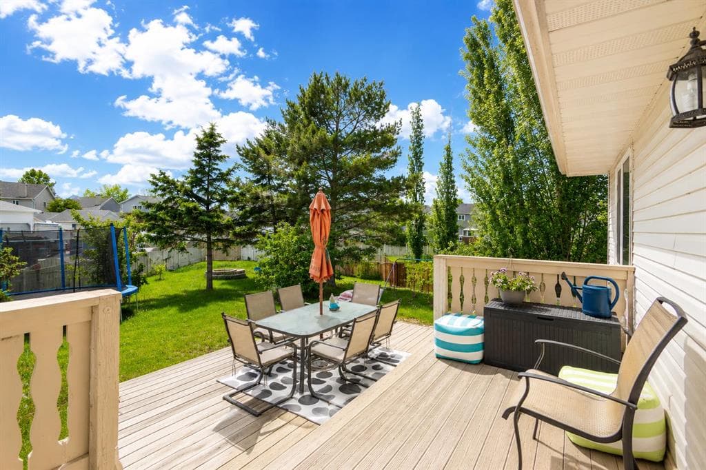 4-bed Detached for sale at 27 Erin Green Place SE, Calgary
