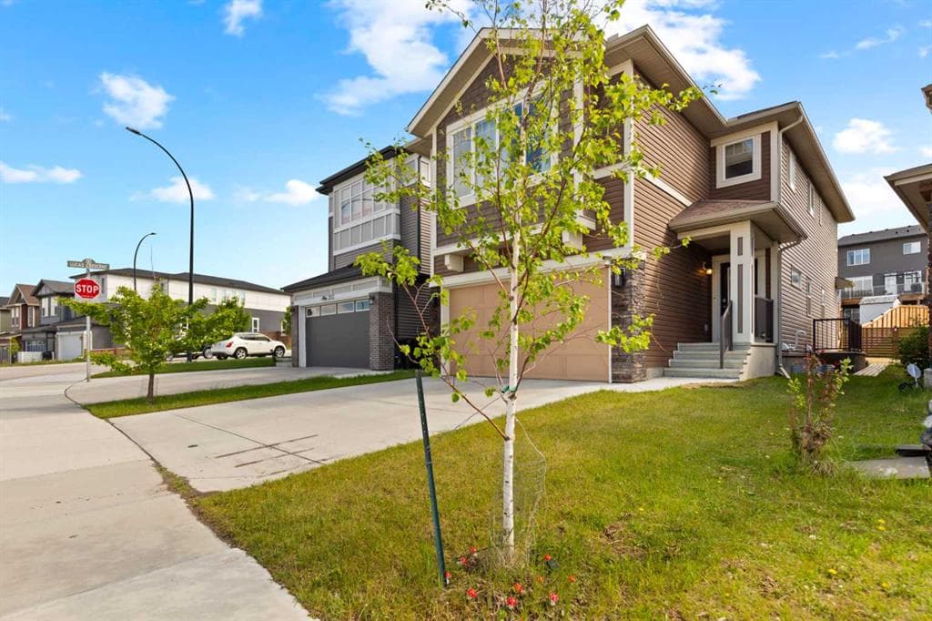 3-bed Detached for sale at 249 Lucas Crescent NW, Calgary