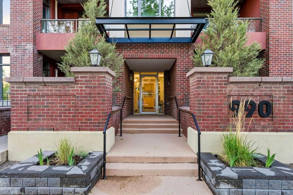 1-bed Apartment for sale at 536, 990 Centre Avenue NE, Calgary