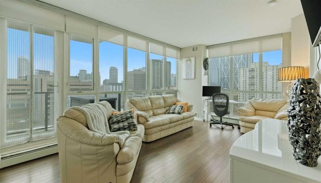 2-bed Apartment for sale at 807, 325 3 Street SE, Calgary