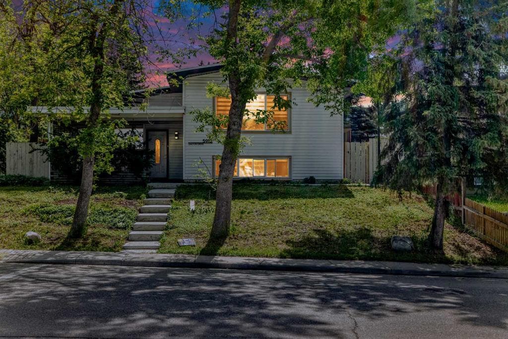 6-bed Detached for sale at 5912 Dalton Drive NW, Calgary