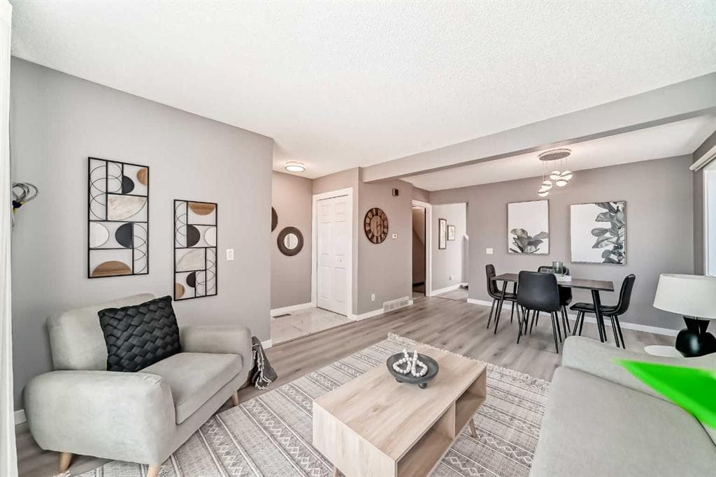 3-bed Detached for sale at 7 Martinview Crescent NE, Calgary