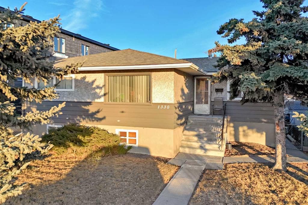 5-bed Detached for sale at 1330 34 Street SE, Calgary