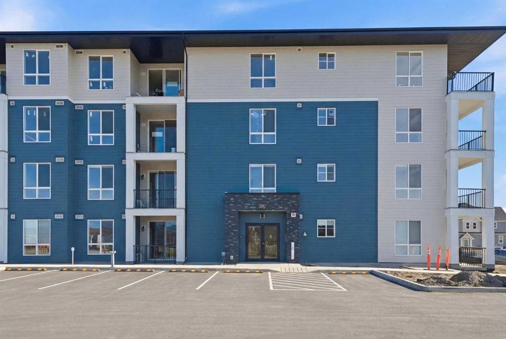 2-bed Apartment for sale at 1105, 47 Creekview Gardens SW, Calgary
