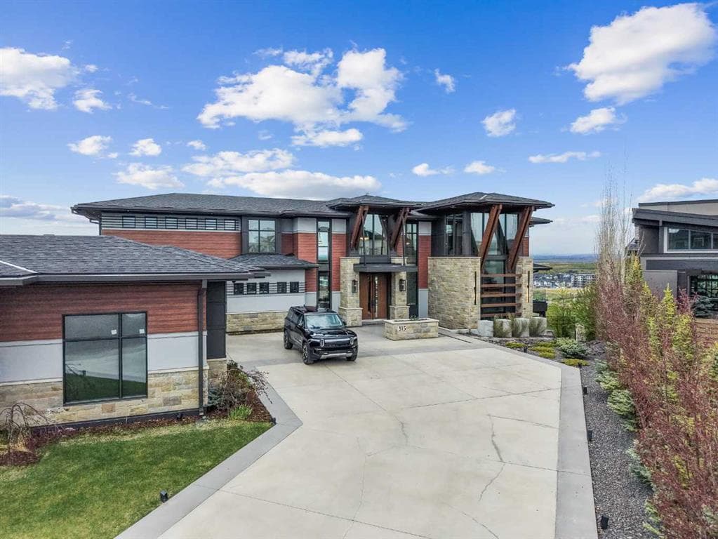 5-bed Detached for sale at 315 Aspen Ridge Place SW, Calgary