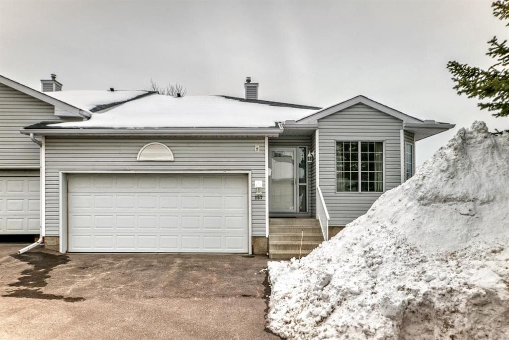 3-bed Semi-detached for sale at 157 Hawkstone Manor NW, Calgary