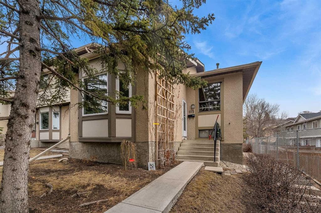 2-bed Townhouse for sale at 115 Deerfield Drive SE, Calgary