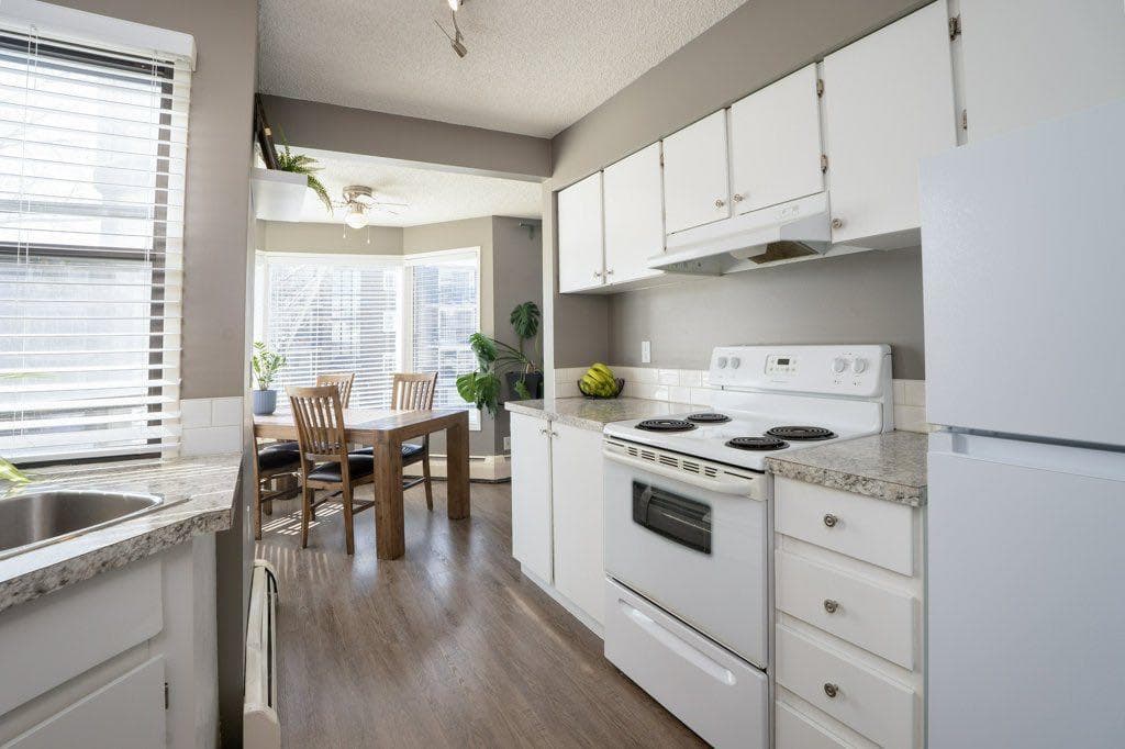 2-bed Apartment for sale at 201, 630 57 Avenue SW, Calgary