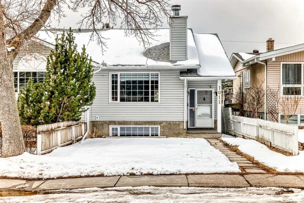 5-bed Semi-detached for sale at 1011 17A Street NE, Calgary
