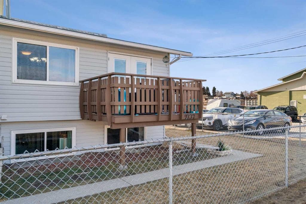 2-bed Townhouse for sale at #A, 2737 78 Avenue SE, Calgary