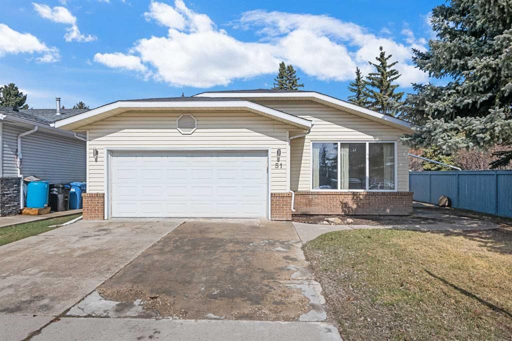 4-bed Detached for sale at 51 Woodmont Road SW, Calgary