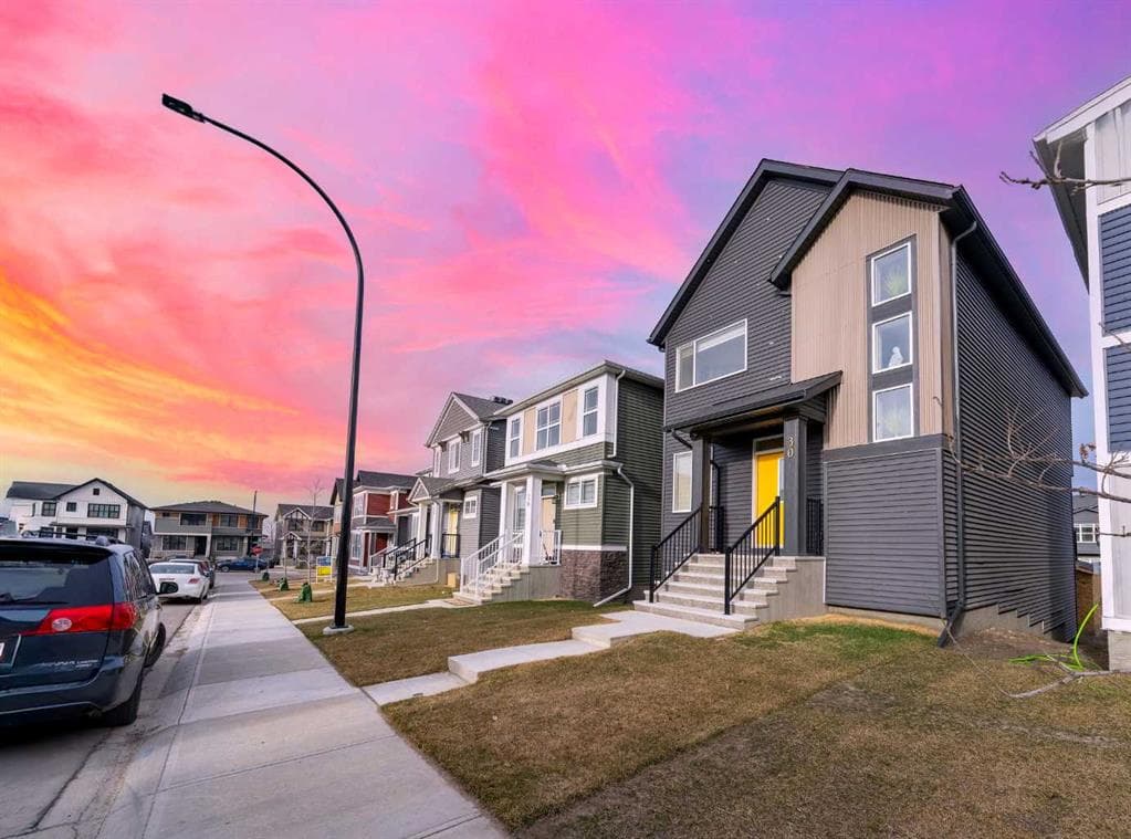 4-bed Detached for sale at 30 Edith Manor NW, Calgary