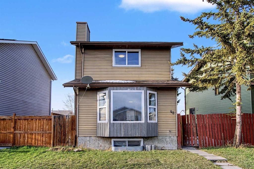 5-bed Detached for sale at 48 Whitworth Way NE, Calgary