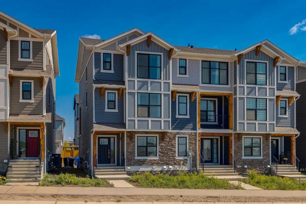 4-bed Townhouse for sale at 382 Alpine Avenue SW, Calgary