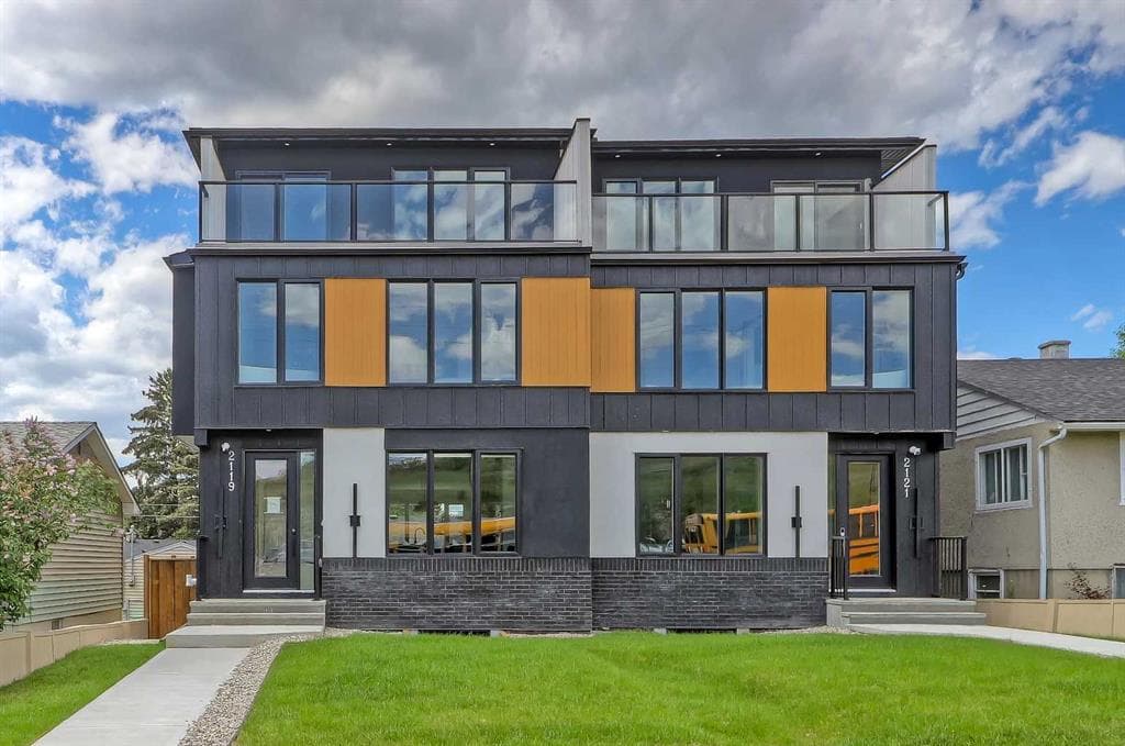 6-bed Semi-detached for sale at 2119 Mackay Road NW, Calgary